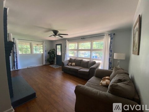 122 S. Pleasant St. 4 Beds Apartment for Rent