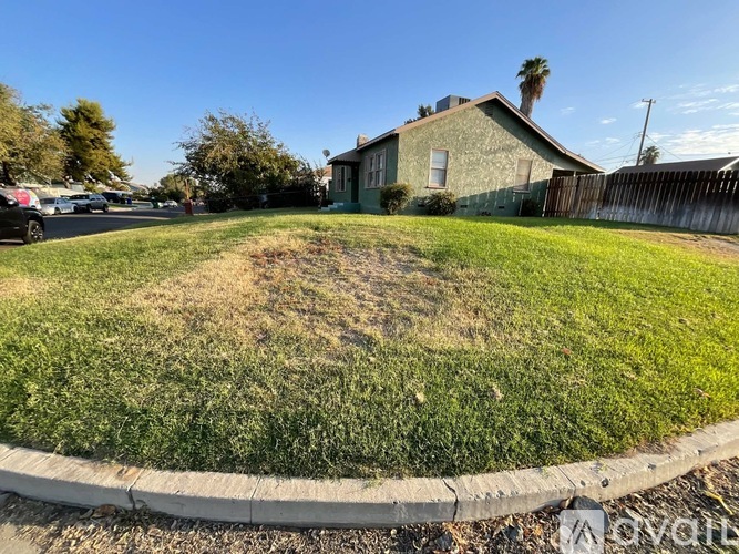 318 S Myrtle St 2 Beds Single Family Home for Rent - Photo gallery 2