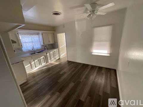 318 S Myrtle St 2 Beds Apartment for Rent