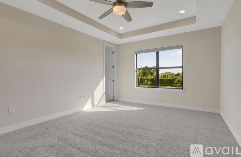 Escue St 3 Beds Townhouse for Rent - Photo gallery 5