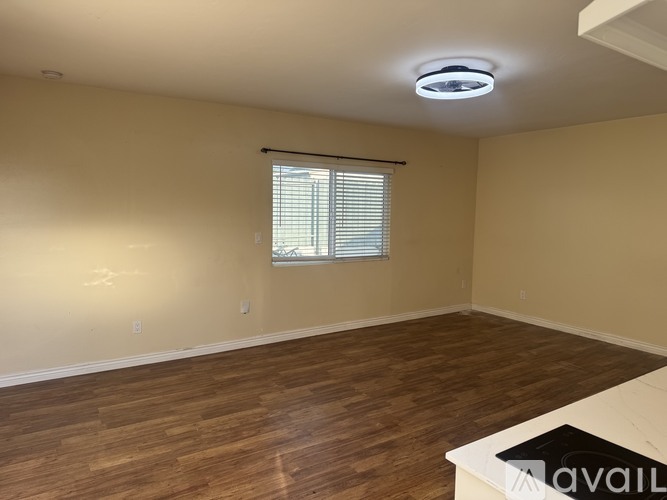 7209 Rosemary Lane Studio Apartment for Rent - Photo gallery 3