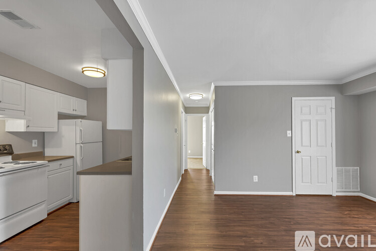 301 Dorchester Avenue 2 Beds Apartment for Rent - Photo gallery 4