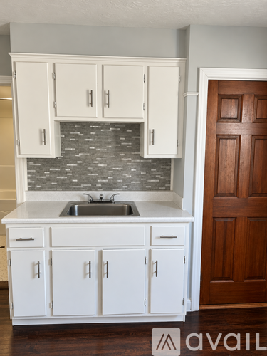 37 Warren Avenue 3 Beds Apartment for Rent - Photo gallery 4