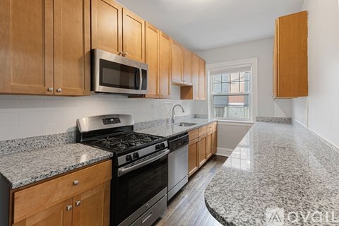1100 W Glenlake Ave 2 Beds Apartment for Rent