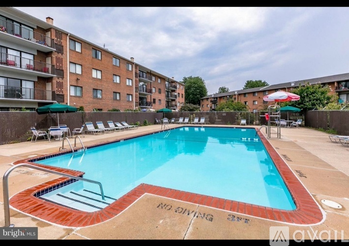 7614 Savannah Street 3 Beds Condo for Rent - Photo gallery 3