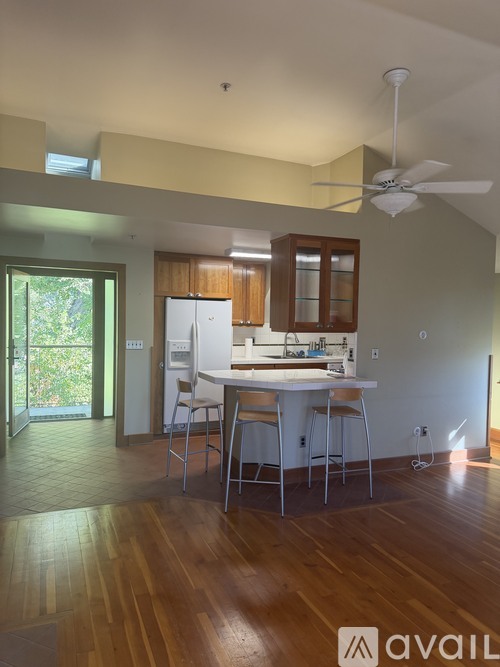 629 19th St 1 Apartment for Rent - Photo gallery 4
