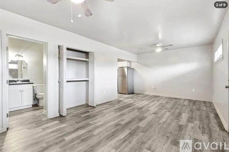 251 Barry Ave Studio Apartment for Rent - Photo gallery 2