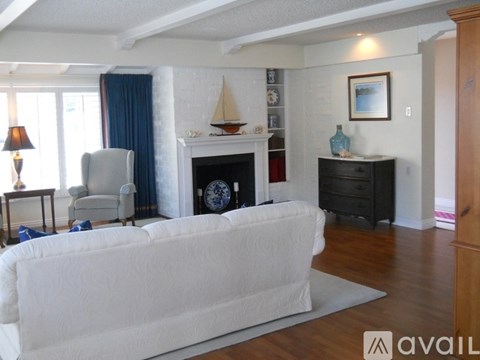 2951 Tigertail Drive 4 Beds Apartment for Rent