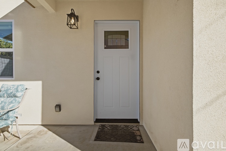 1827 E McMillan St 2 Beds Single Family Home for Rent - Photo gallery 2