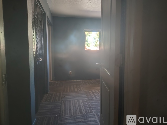 4822 West Townley Avenue 1 Single Family Home for Rent - Photo gallery 1