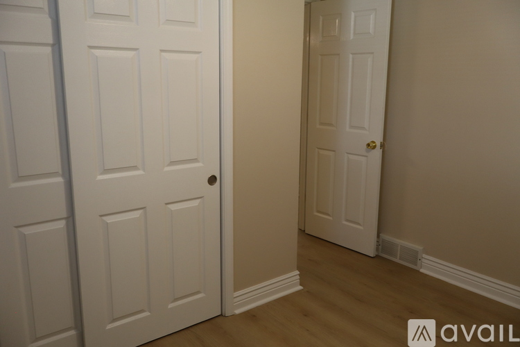 402 Watrous Ave 2 Beds Single Family Home for Rent - Photo gallery 4