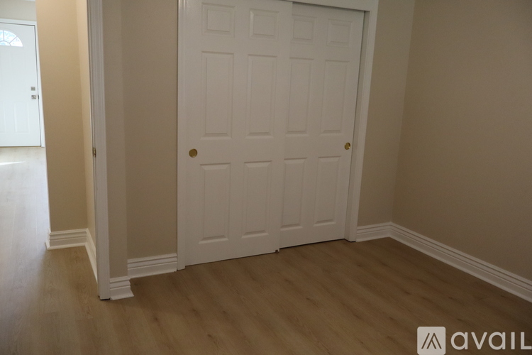 402 Watrous Ave 2 Beds Single Family Home for Rent - Photo gallery 5