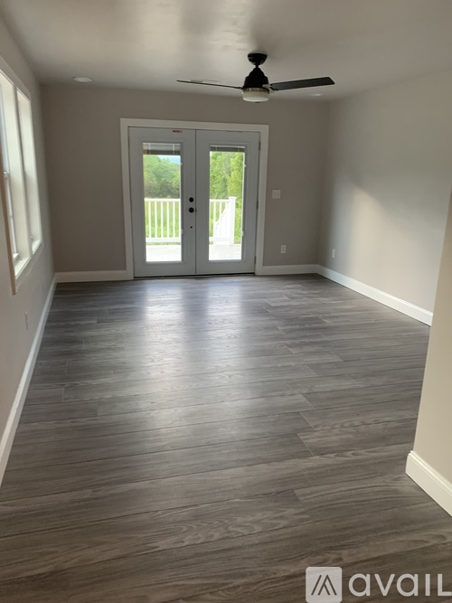 1042 Grinder Switch Lane 3 Beds Single Family Home for Rent - Photo gallery 5