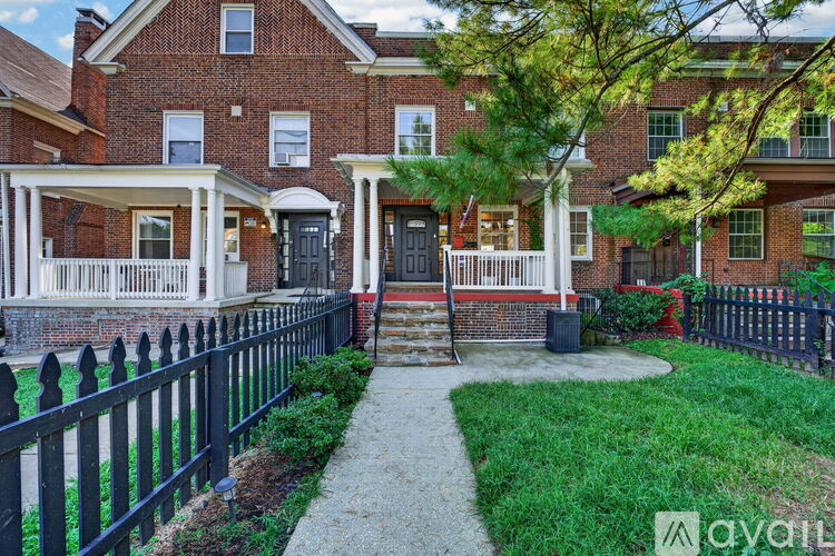 3802 Greenmount Avenue 4 Beds Single Family Home for Rent - Photo gallery 4