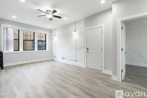 7624 N Eastlake Terrace 2 Beds Apartment for Rent