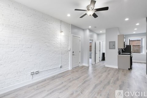 7624 N Eastlake Terrace 2 Beds Apartment for Rent