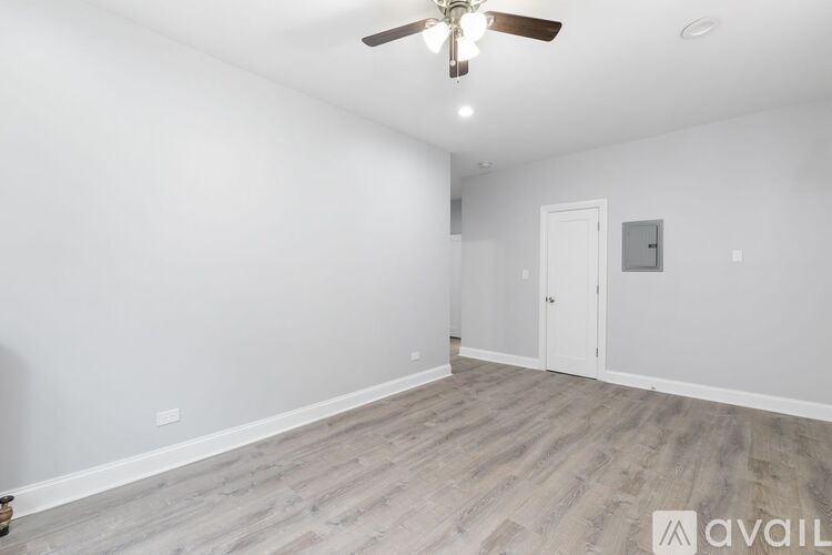 7620 N Eastlake Terrace 2 Beds Apartment for Rent - Photo gallery 2