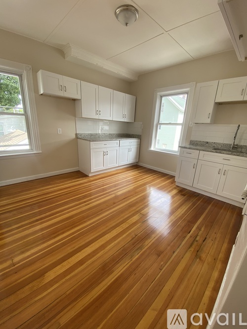 13 Magill Street #2 2 Beds Single Family Home for Rent - Photo gallery 1