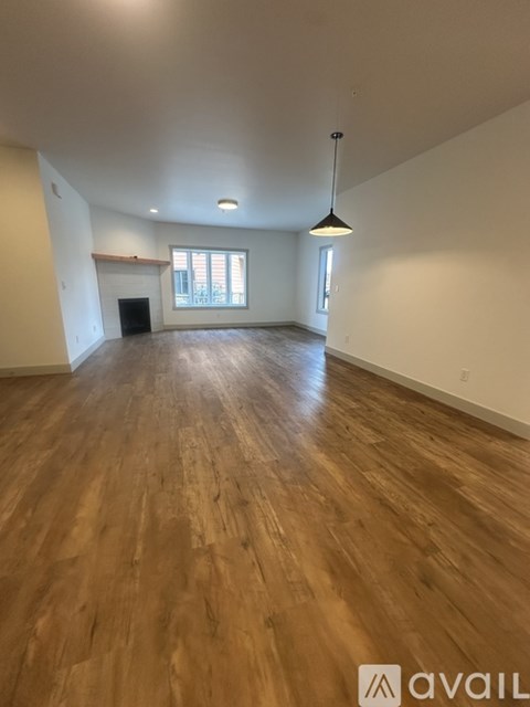6223 Shiloh Avenue 2 Beds Apartment for Rent