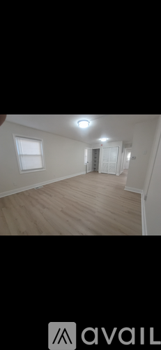 703 E 12th St 1 Apartment for Rent - Photo gallery 2