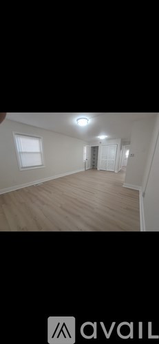703 E 12Th St 1 Apartment for Rent