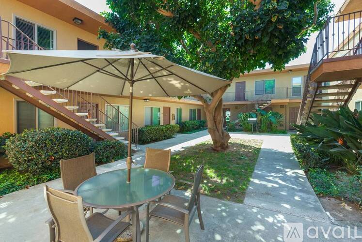 4929 Del Monte Avenue 1 Apartment for Rent - Photo gallery 3