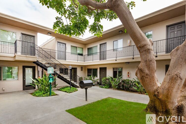 4940 Del Monte Avenue 1 Apartment for Rent - Photo gallery 2