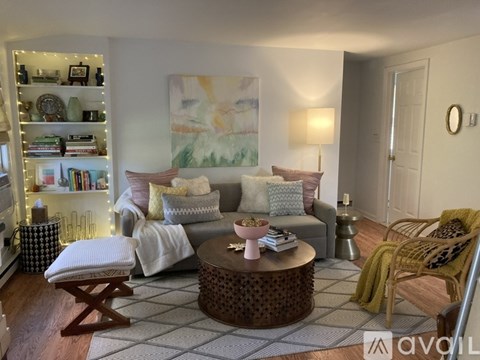 16 Fairfax Avenue 1 Apartment for Rent