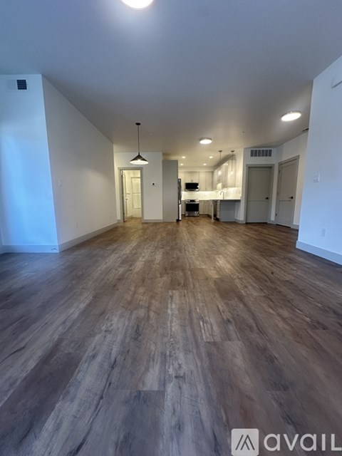 6221 Shiloh Avenue 2 Beds Apartment for Rent
