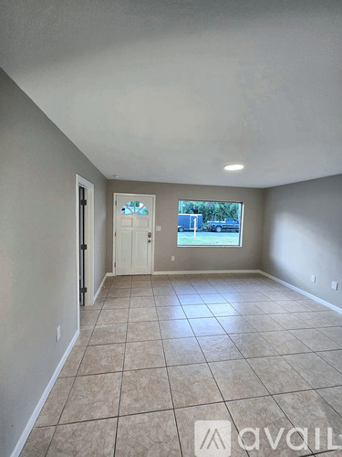 1857 Glenwood Drive 4 Beds Single Family Home for Rent - Photo gallery 1