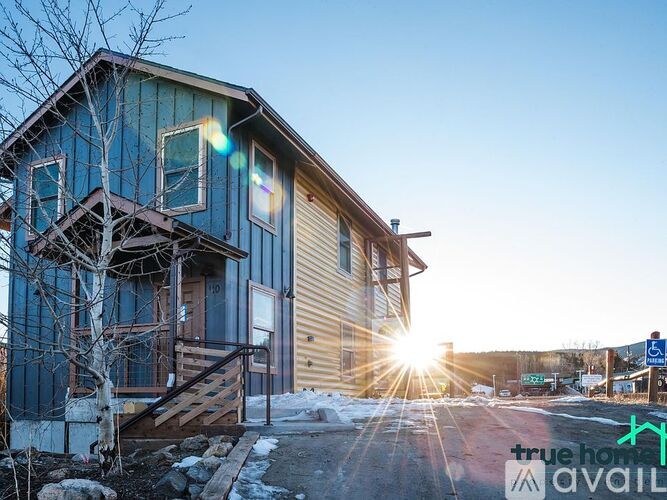 110 Snyder St 1 Apartment for Rent - Photo gallery 2