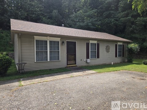 2604 Grandin Rd SW 3 Beds Apartment for Rent