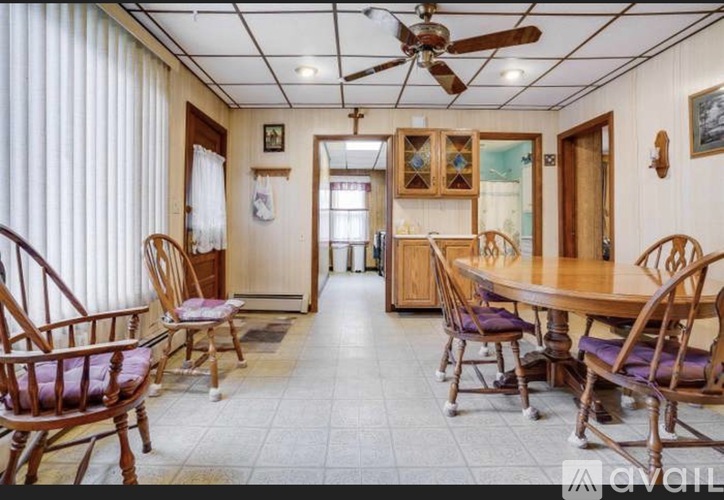136 Donald Street 3 Beds Single Family Home for Rent - Photo gallery 4