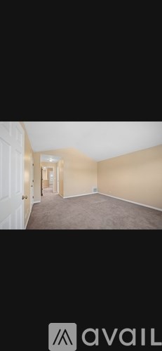 946 Cynthia Lane 4 Beds Apartment for Rent