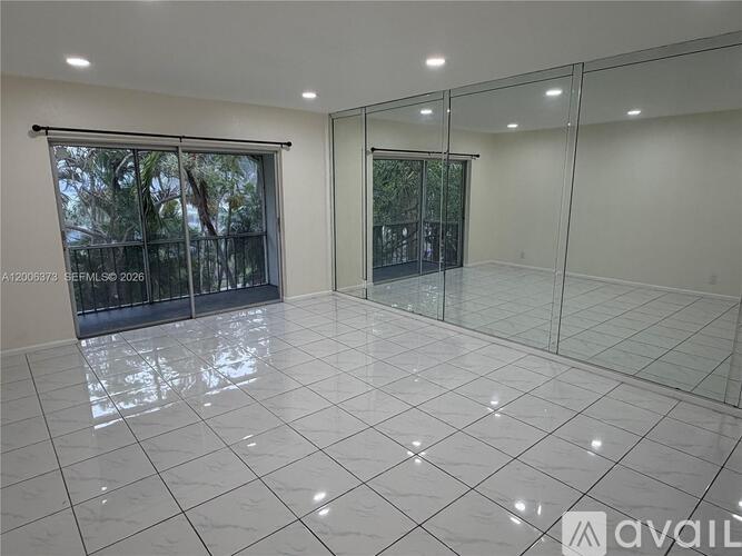 2200 NE 66th St 1 Condo for Rent - Photo gallery 5