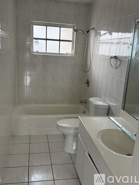 9499 Jamaica Drive 4 Beds Apartment for Rent