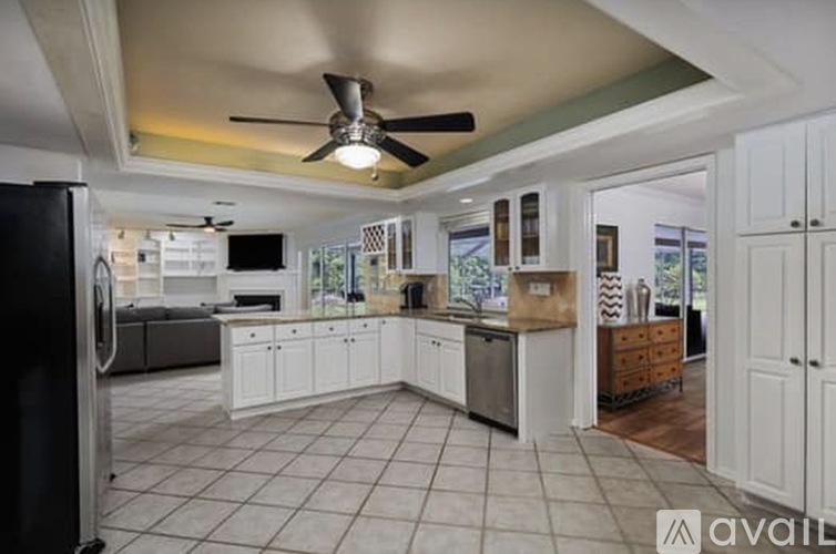 13450 SE Ponderosa Way 5 Beds Single Family Home for Rent - Photo gallery 5