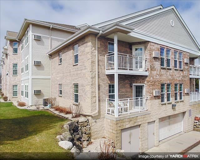 Evergreen Park Apartments I, N30 W6801 Lincoln Blvd, Cedarburg, WI