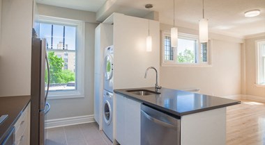 4557 Sherbrooke Street West 1 Bed Apartment for Rent