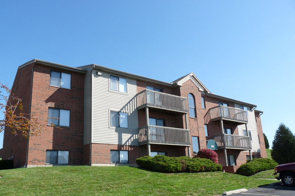 3120 Benchwood Road Dayton Oh 45414 Rentals Com Renting A House Find Houses For Rent House Rental