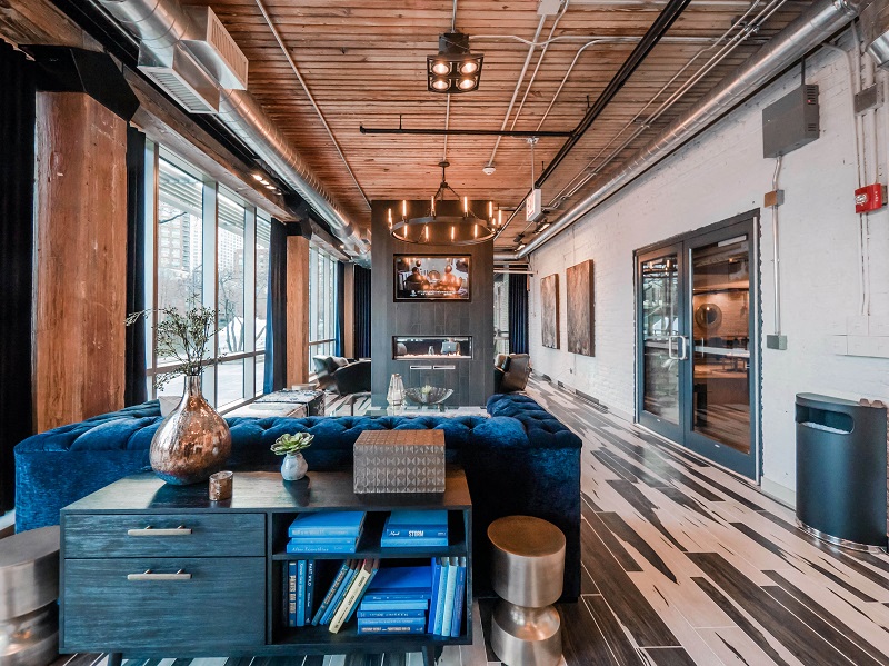Chicago luxury apartment resident lounge waterfront amenity