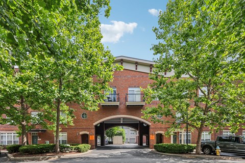 carson street courtyard