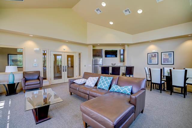 The Revere At Smith's Crossing Apartments