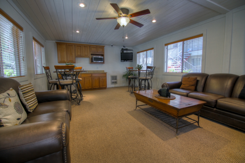 Pine View Village Apartments in Flagstaff Photos