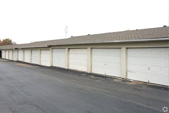 garages at apartment community 