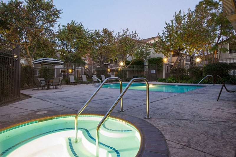 Pool l Alderwood Park  | Apartments in Newark, CA Near San Francisco