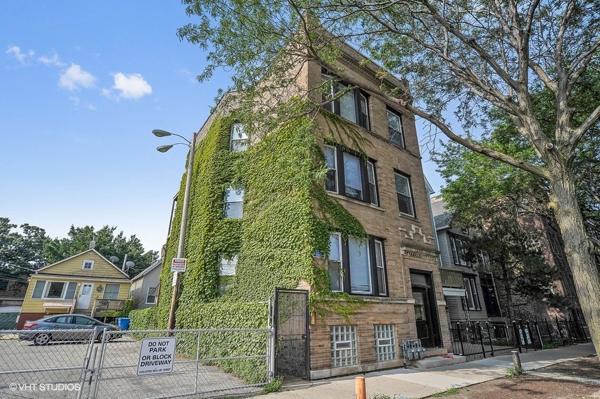 North Side Chicago Apartments for Rent Chicago, IL RENTCafé