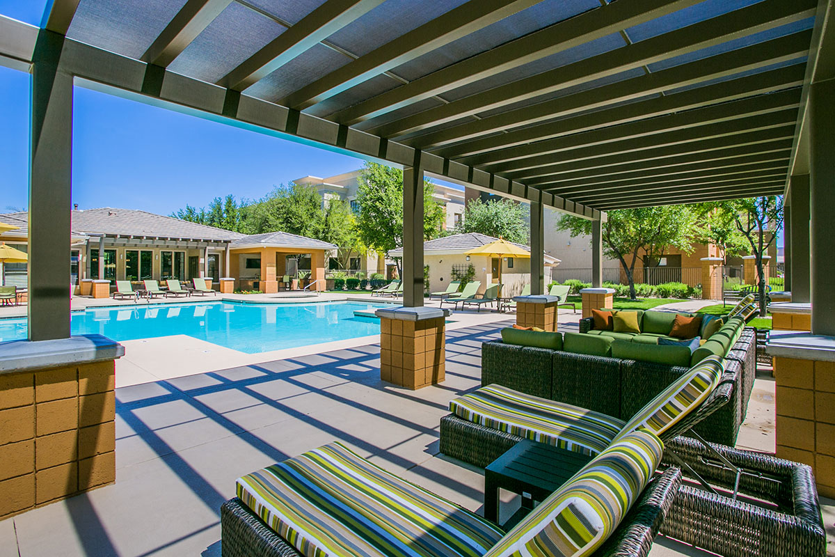 Pool Lounge Seating at Apartments in Gilbert AZ