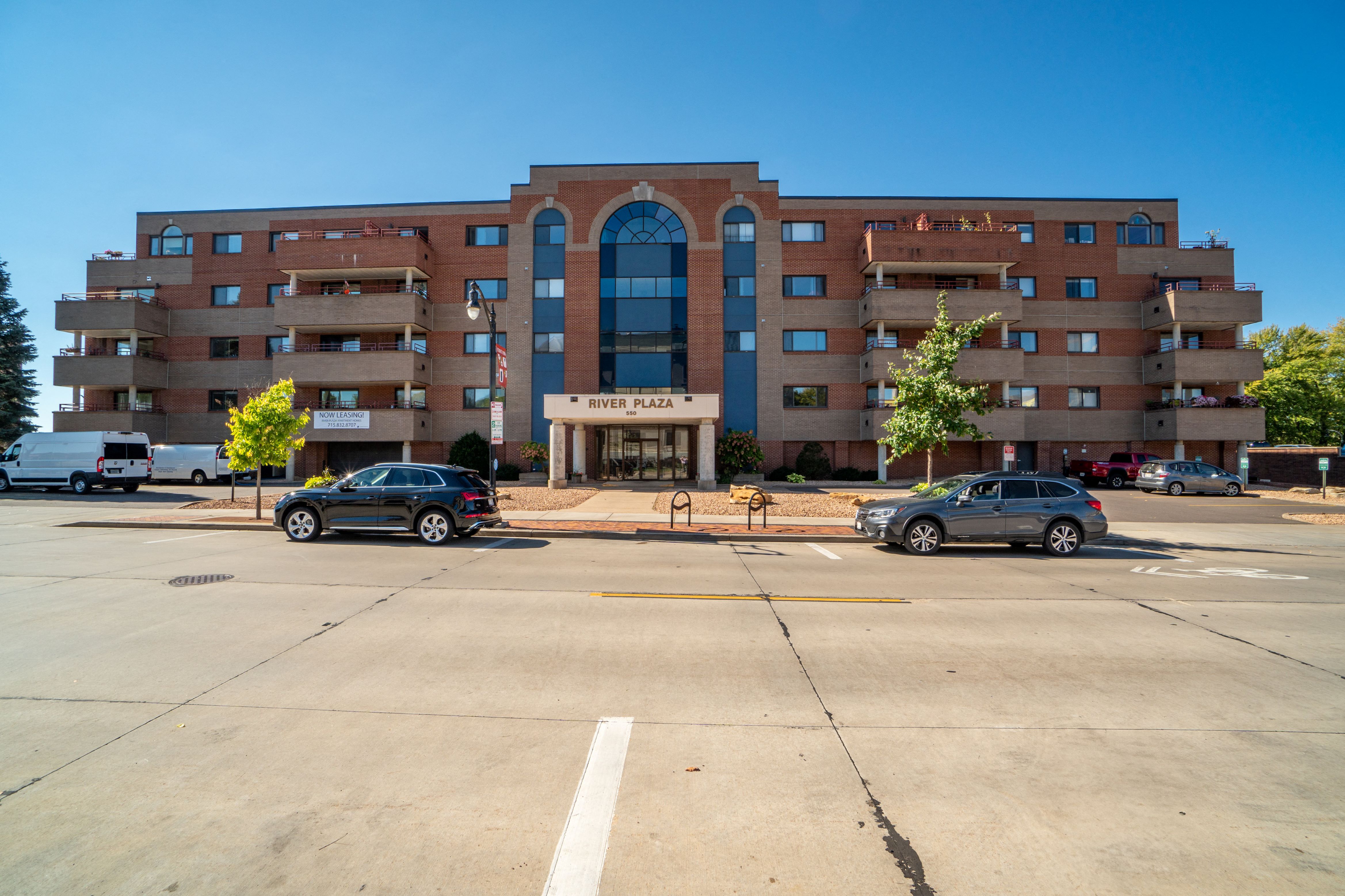 River Plaza Apartments