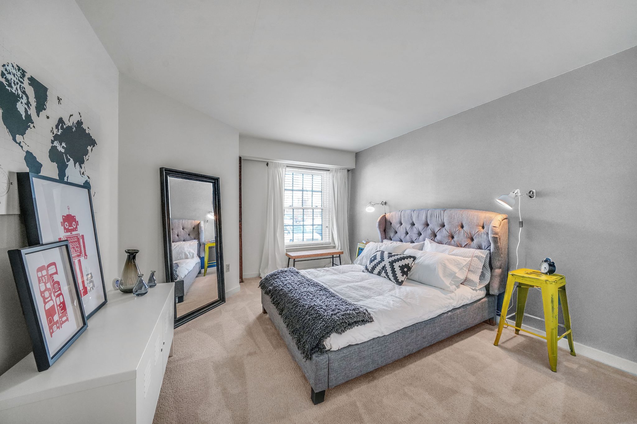 Lots of Natural Sunlight